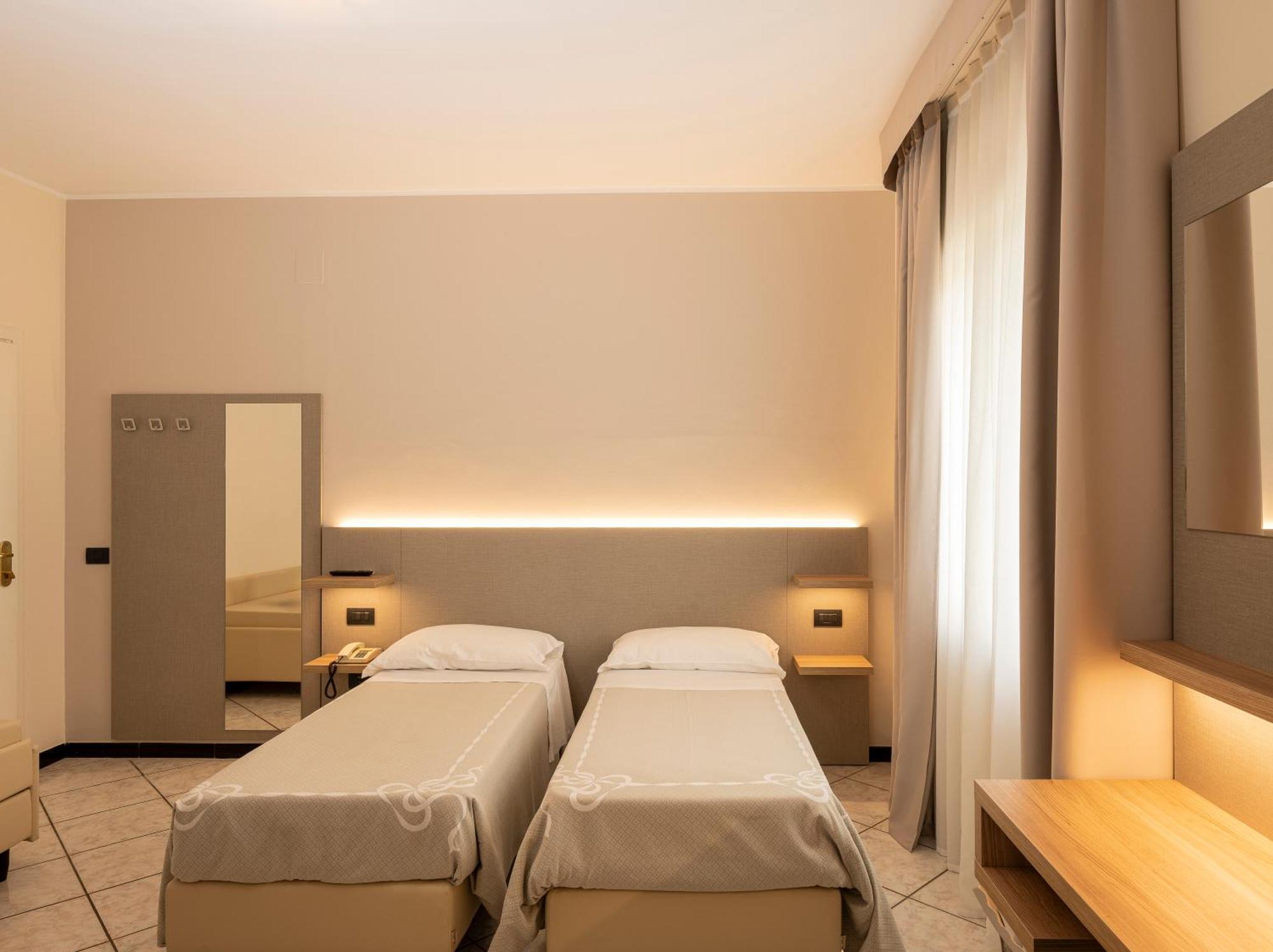Hotel La Rotonda Cepagatti エクステリア 写真