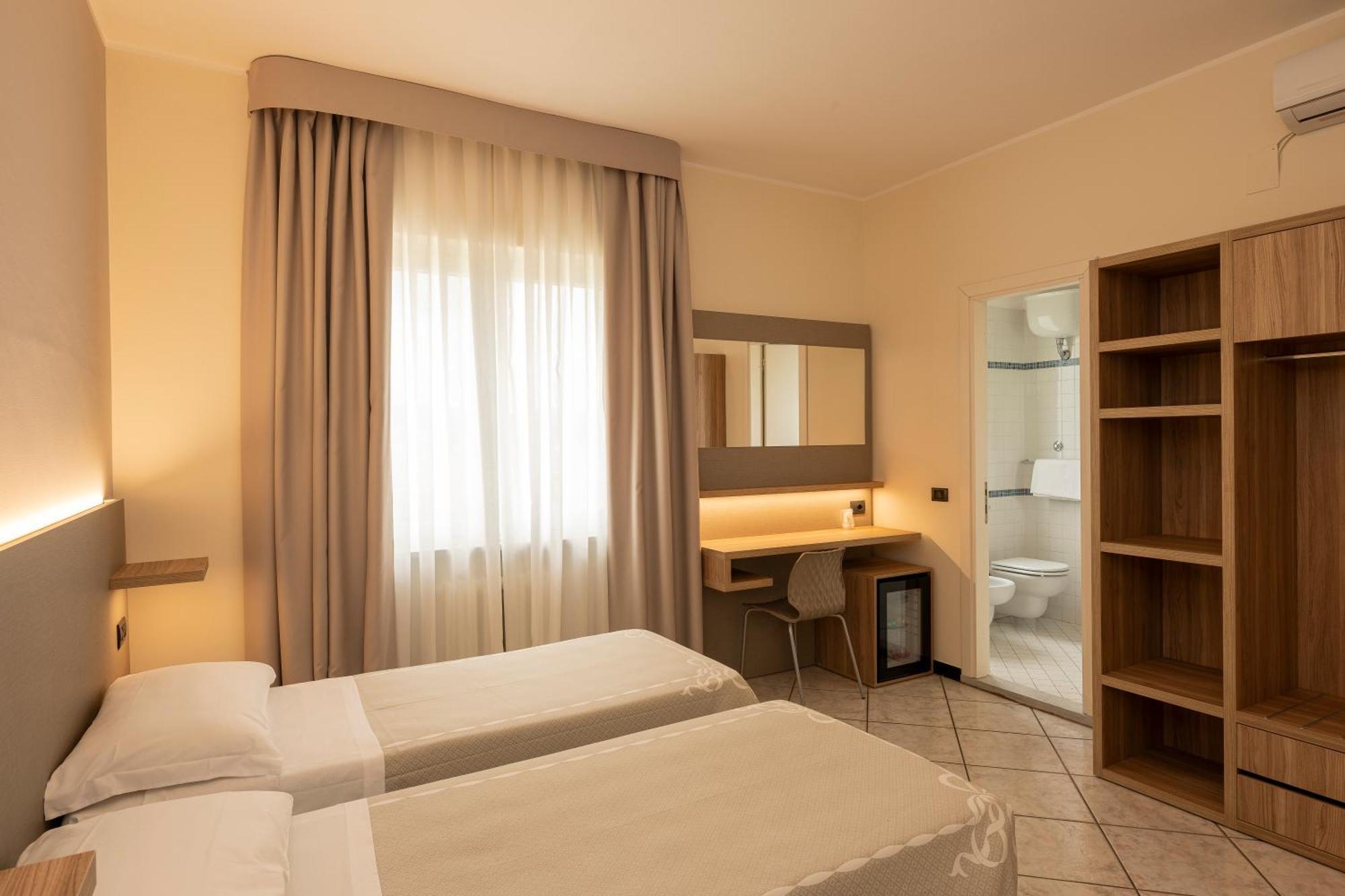 Hotel La Rotonda Cepagatti エクステリア 写真
