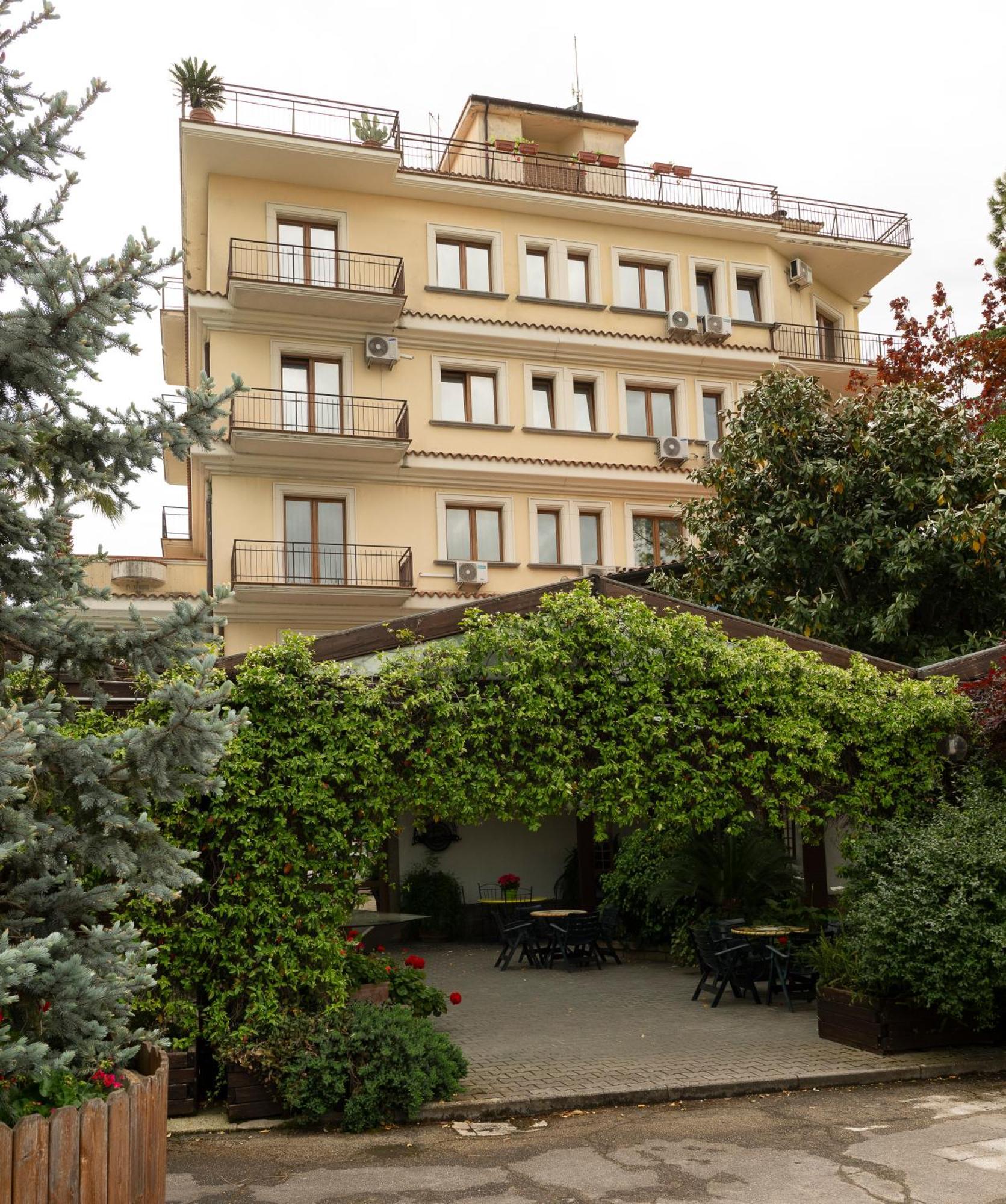 Hotel La Rotonda Cepagatti エクステリア 写真