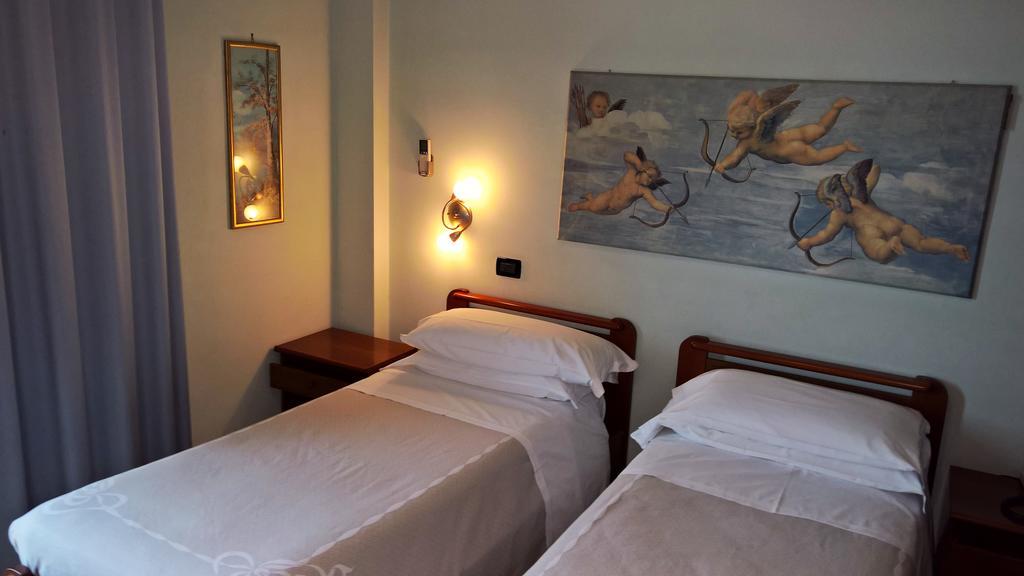 Hotel La Rotonda Cepagatti エクステリア 写真