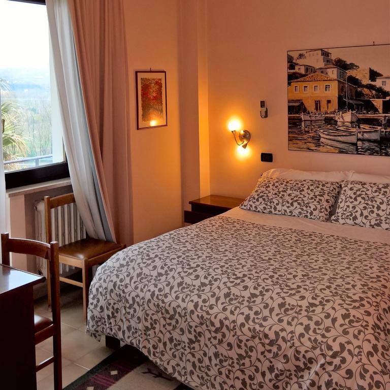 Hotel La Rotonda Cepagatti エクステリア 写真